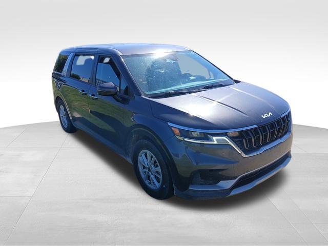 Used 2023 Kia Carnival LX FWD image 6