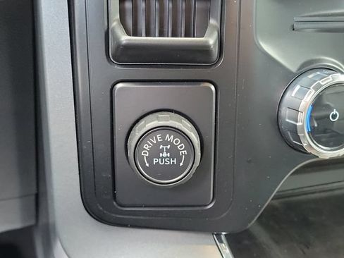Used 2023 Ford F150 Lariat RWD image 23