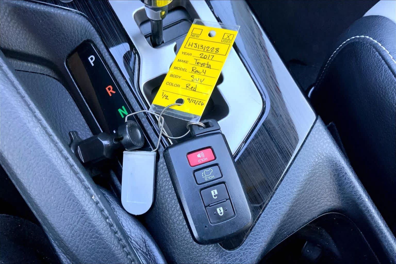 Used 2017 Toyota RAV4 Limited FWD image 14