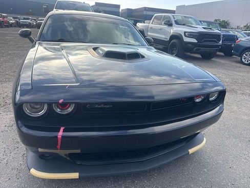 Used 2019 Dodge Challenger R/T w/ Shaker Package RWD image 2