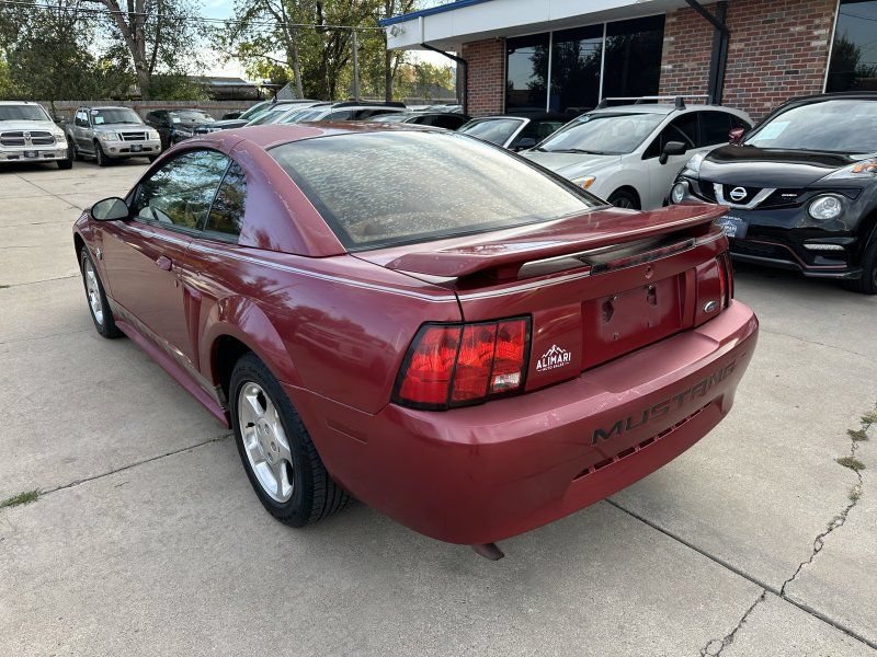 Used 2004 Ford Mustang Coupe RWD image 5