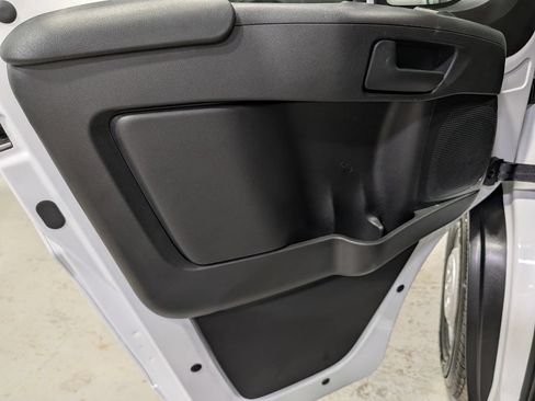 Used 2025 RAM ProMaster 3500 FWD image 8