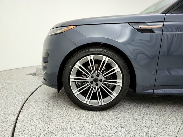 New 2026 Land Rover Range Rover Sport Dynamic SE AWD/4WD image 29