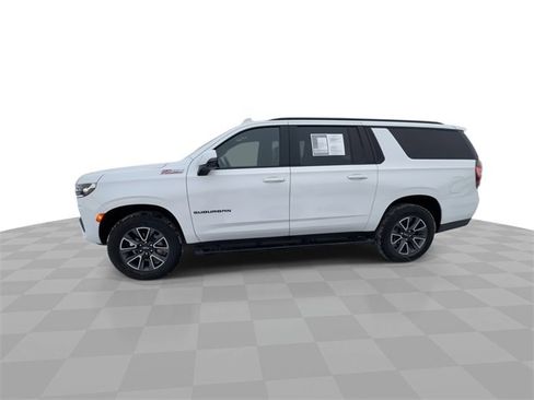 Certified 2024 Chevrolet Suburban Z71 w/ Luxury Package image 5