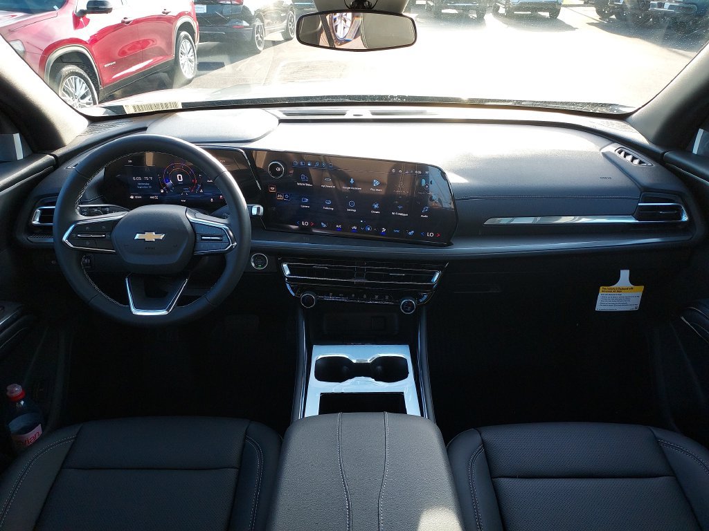 New 2027 Chevrolet Traverse LT w/ LPO, Floor Liner Package AWD/4WD image 15