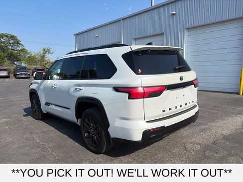 Used 2023 Toyota Sequoia Platinum RWD image 4