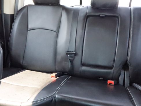 Used 2014 RAM 1500 Laramie w/ Convenience Group AWD/4WD image 10