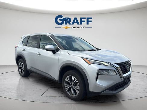 Used 2023 Nissan Rogue SV FWD image 16