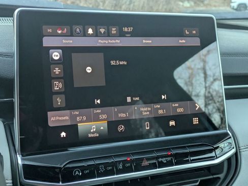 New 2026 Jeep Compass Limited image 19