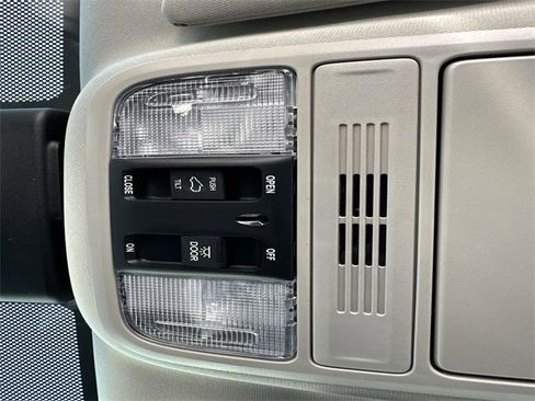 New 2026 Honda Odyssey Touring image 23