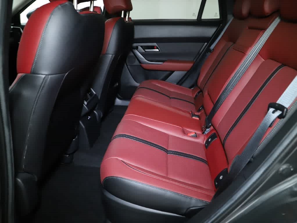 Certified 2025 MAZDA CX-50 AWD 2.5 Hybrid w/ Premium Pkg image 14