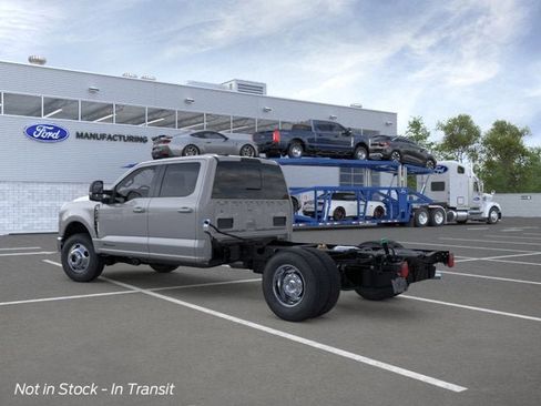 New 2026 Ford F350 4x4 Crew Cab DRW Super Duty image 4