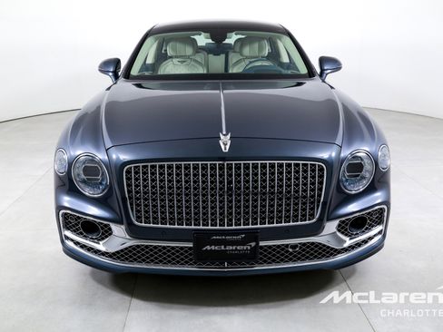 Used 2021 Bentley Flying Spur W12 w/ First Edition Specification image 4