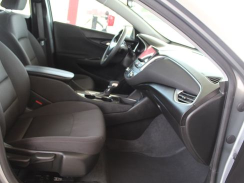 Used 2024 Chevrolet Malibu LT image 14