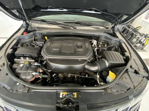 Used 2021 Jeep Grand Cherokee Limited w/ Luxury Group II image 43