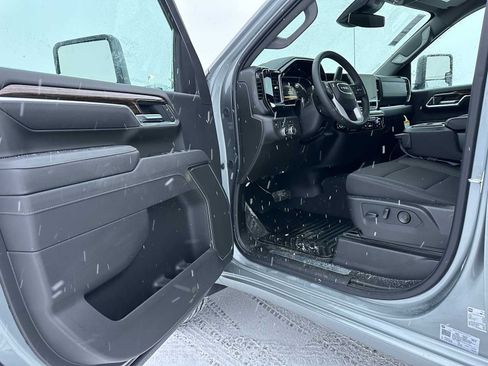 New 2026 GMC Sierra 2500 SLE w/ SLE Convenience Package image 19