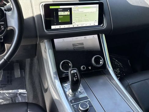 Used 2019 Land Rover Range Rover Sport SE AWD/4WD image 10