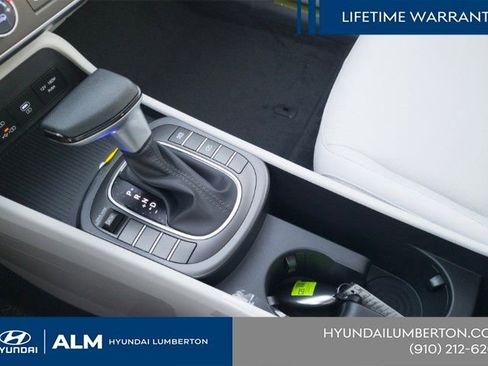 New 2026 Hyundai Kona SE FWD image 22