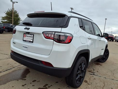 New 2026 Jeep Compass Latitude AWD/4WD image 25
