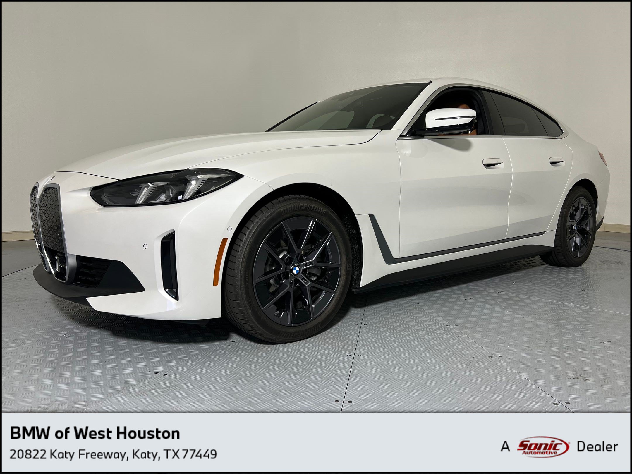 Used 2026 BMW i4 eDrive40 w/ Premium Package RWD image 1