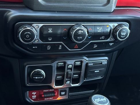 Used 2019 Jeep Wrangler Unlimited Rubicon image 24