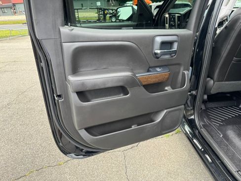 Used 2018 GMC Sierra 1500 Denali w/ Denali Ultimate Package AWD/4WD image 17