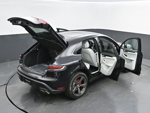New 2025 Porsche Macan S image 49