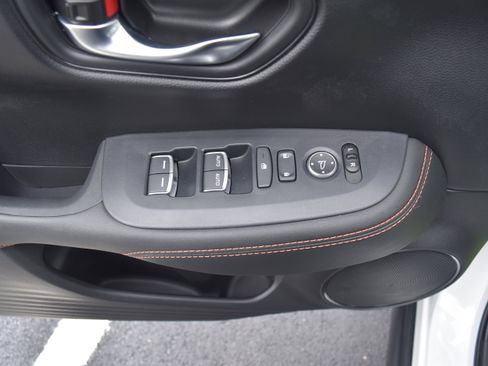 Certified 2024 Honda HR-V Sport image 13