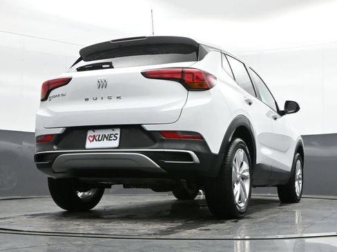 Used 2025 Buick Encore GX Preferred AWD/4WD image 36