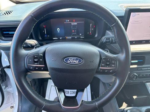 Used 2025 Ford Maverick Lobo AWD/4WD image 13