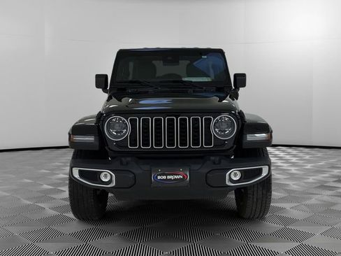 Used 2025 Jeep Wrangler Unlimited Sahara w/ Safety Group image 8