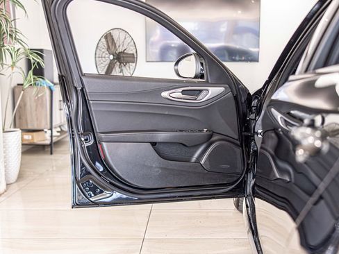 New 2026 Alfa Romeo Giulia AWD w/ Driving Assist Package image 31
