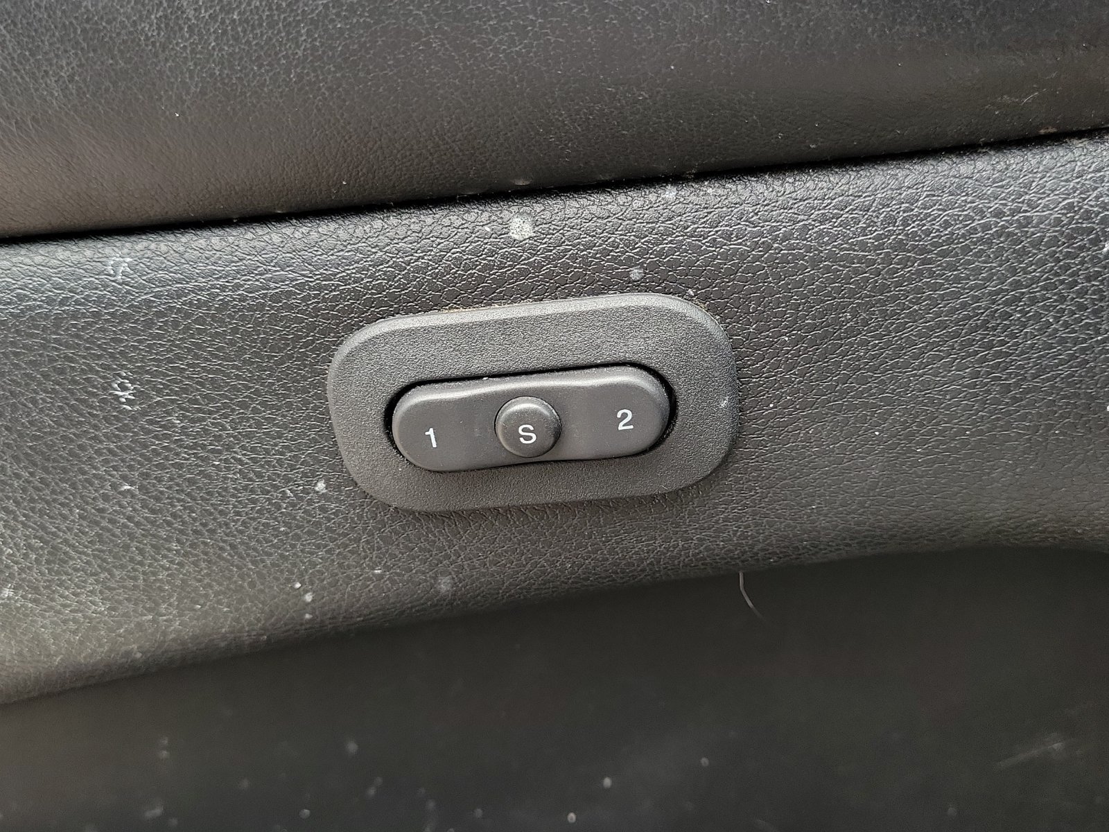 Used 2011 Dodge Durango Citadel RWD image 9