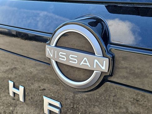 Used 2025 Nissan Pathfinder SV FWD image 33