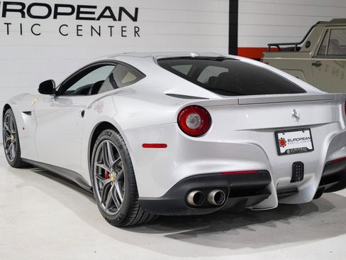 Used 2015 Ferrari F12 Berlinetta image 38