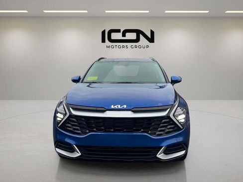 Used 2025 Kia Sportage EX w/ Premium Package image 2