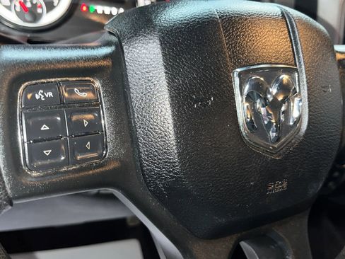 Used 2017 RAM 1500 Express AWD/4WD image 28