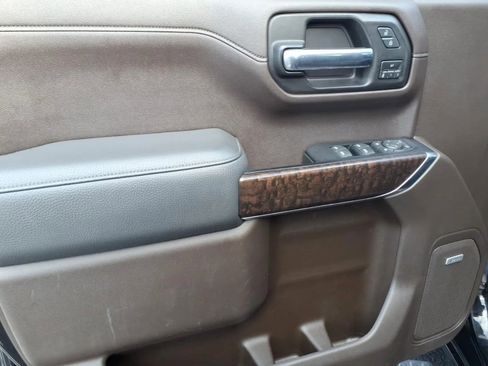 Used 2019 GMC Sierra 1500 Denali w/ Denali Ultimate Package image 24