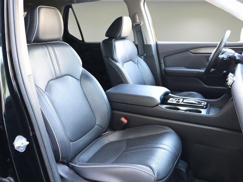 Used 2023 Honda Pilot Elite image 18