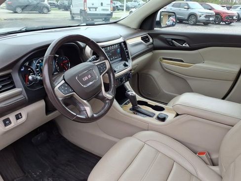 Used 2019 GMC Acadia Denali w/ Technology Package AWD/4WD image 3