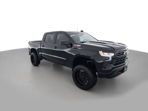 Used 2022 Chevrolet Silverado 1500 LT Trail Boss image 4