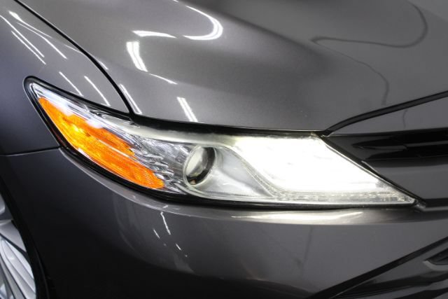 Used 2019 Toyota Camry XLE FWD image 25