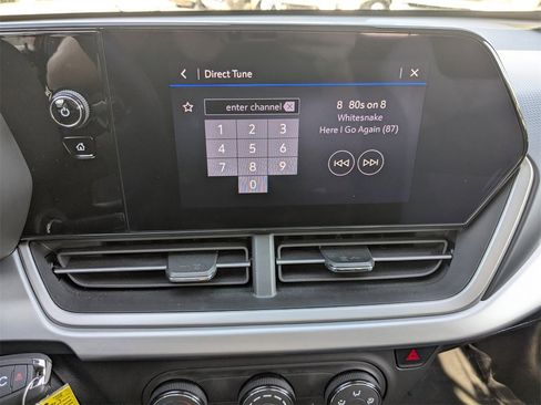 Certified 2024 Chevrolet Trax LS w/ LS Convenience Package image 15