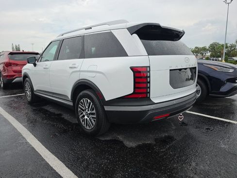 Used 2026 Hyundai Palisade SEL FWD image 13