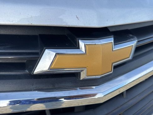 Used 2021 Chevrolet Equinox LT image 38