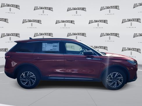 New 2026 Lincoln Corsair Premiere image 6