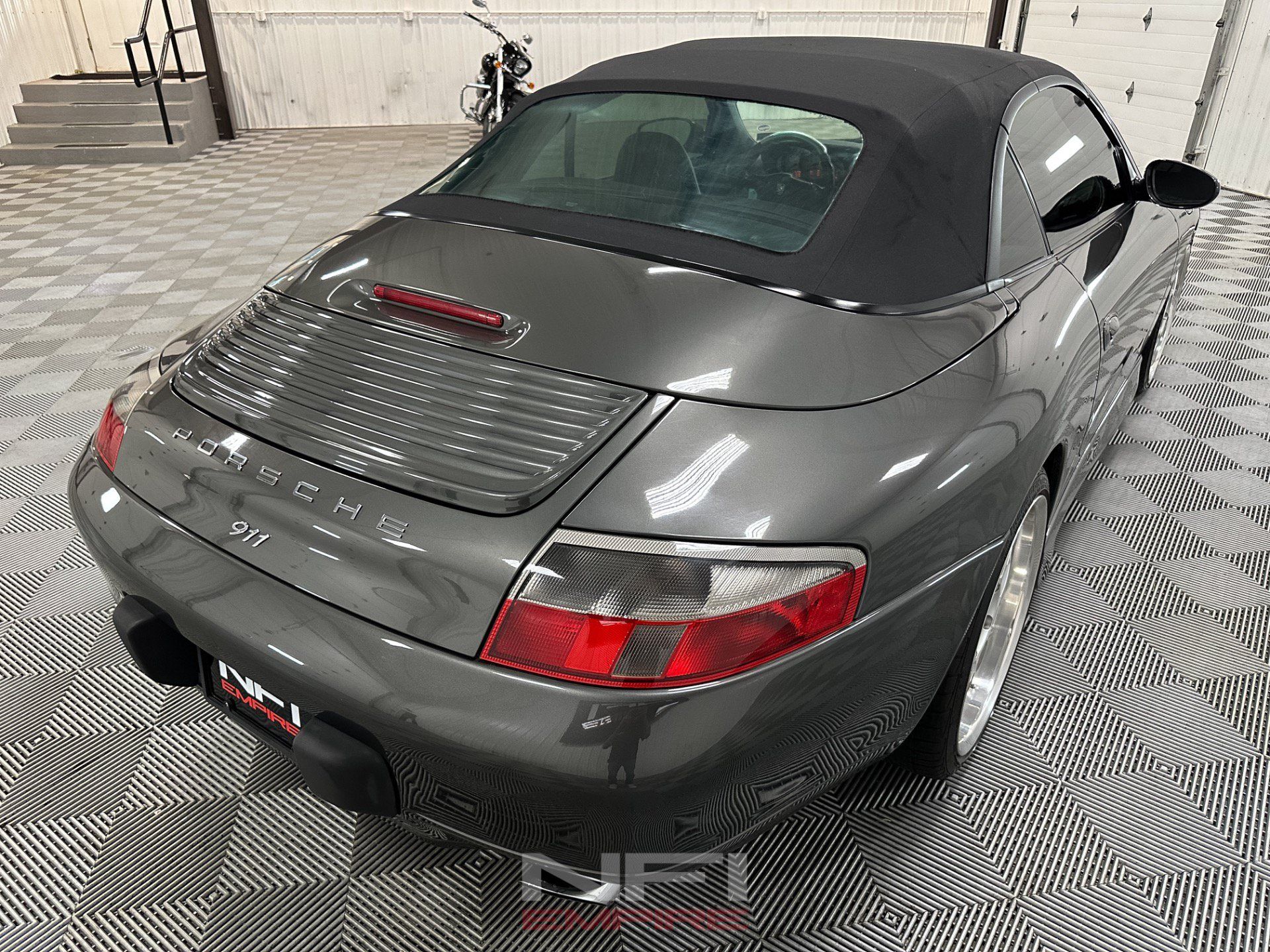 Used 2000 Porsche 911 Cabriolet image 15