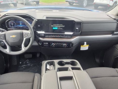 New 2025 Chevrolet Silverado 1500 LT image 25