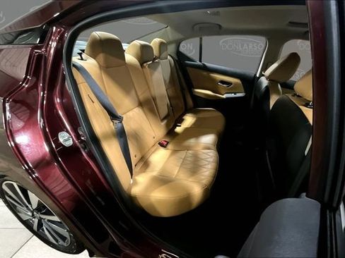 Used 2020 Nissan Sentra SV w/ SV Premium Package image 16