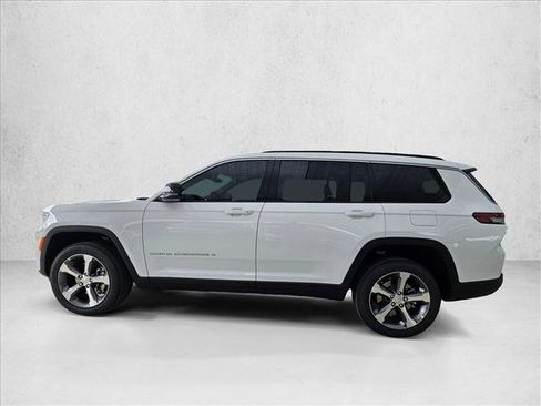 New 2026 Jeep Grand Cherokee L Limited RWD image 5